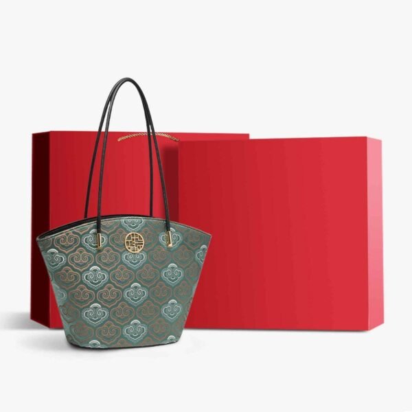 Embroidery_Genuine_Leather_Single_Shoulder_Tote_Bag_-_SinoCultural-2469503 Embroidery_Genuine_Leather_Single_Shoulder_Tote_Bag_-_SinoCultural-2469503