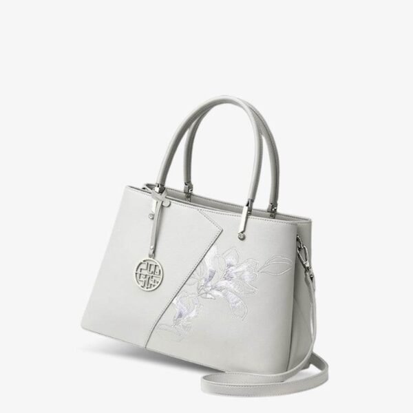 Embroidery_Leather_Magnolia_Leather_Tote_Bag_-_SinoCultural-2474118 Embroidery_Leather_Magnolia_Leather_Tote_Bag_-_SinoCultural-2474118
