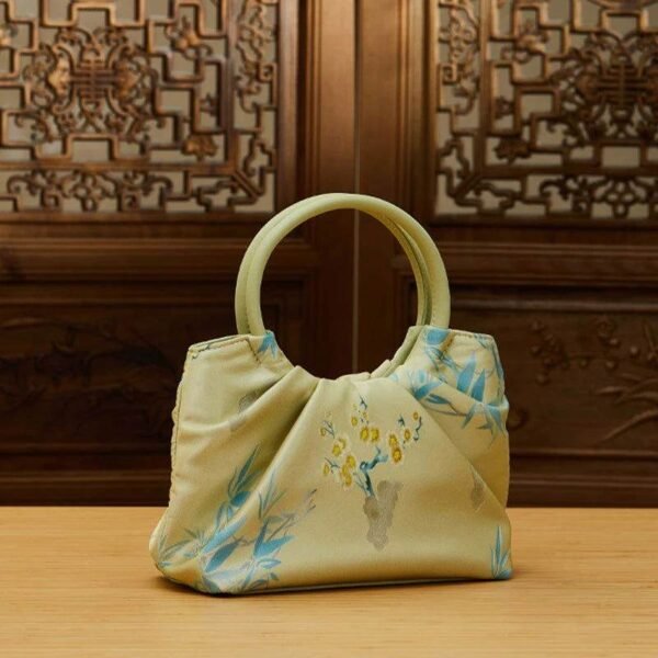 Jacquard_Mulberry_Silk_Fresh_Crossbody_Handbag_-_SinoCultural-2480896 Jacquard_Mulberry_Silk_Fresh_Crossbody_Handbag_-_SinoCultural-2480896