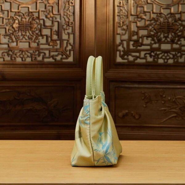 Jacquard_Mulberry_Silk_Fresh_Crossbody_Handbag_-_SinoCultural-2480906 Jacquard_Mulberry_Silk_Fresh_Crossbody_Handbag_-_SinoCultural-2480906