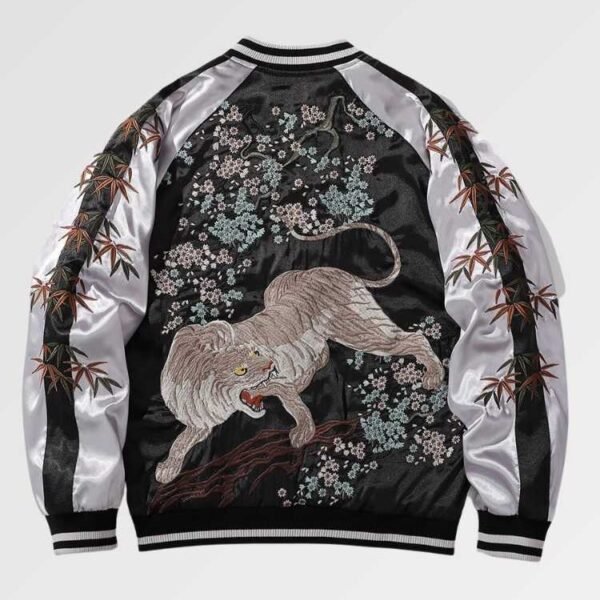 embroidered-sukajan-tiger-design-kasutamu_2 embroidered-sukajan-tiger-design-kasutamu_2