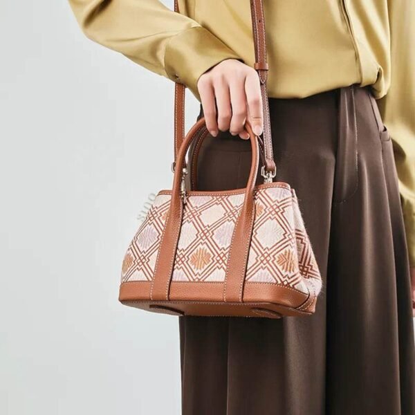 zhuang-brocade-chrysanthemum-crossbody-bag-model-shoulder-handheld zhuang-brocade-chrysanthemum-crossbody-bag-model-shoulder-handheld