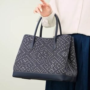 zhuang-brocade-embroidered-leather-shoulder-bag-model-single-shoulder-blue-dress