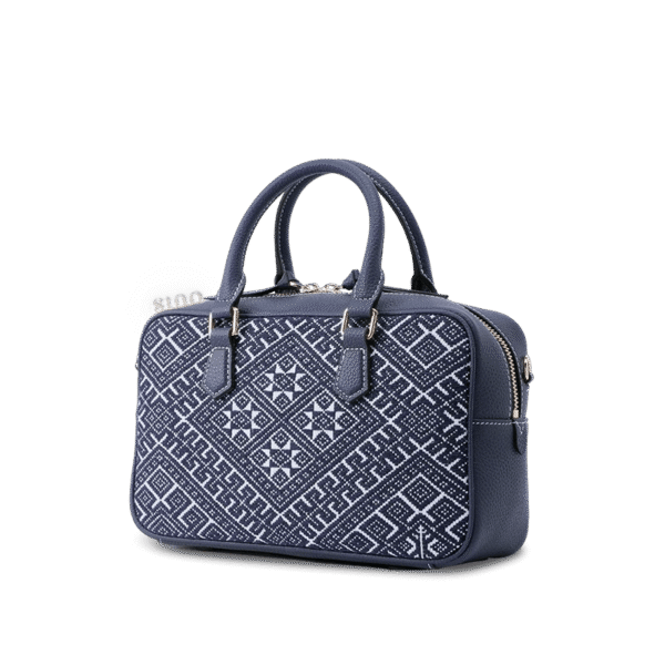 荘-廣翔-燕窩-embroidered-leather-crossbody-bag-side-view zhuang-brocade-flying-swallow-embroidered-leather-crossbody-bag-side-view